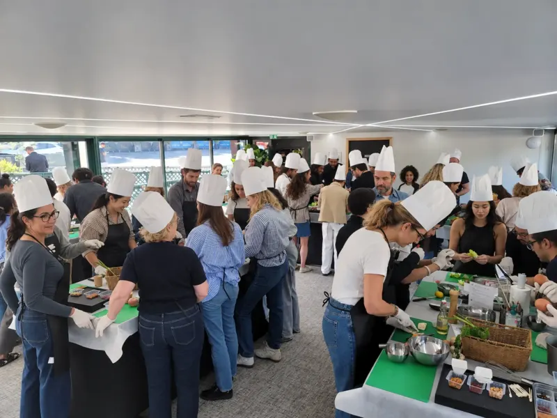 Challenge culinaire entreprise à Paris face à la tour Eiffel