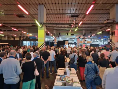 Team building culinaire à Paris réunissant 500 participants en 50 équipes