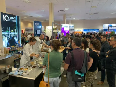 Show devant : sorbets réalisés à la minute sur une plancha négative