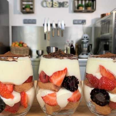 Tiramisu aux fruits rouges